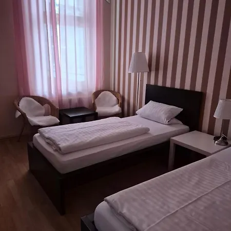 Hotel-pension Charlottenburg Vendégház *