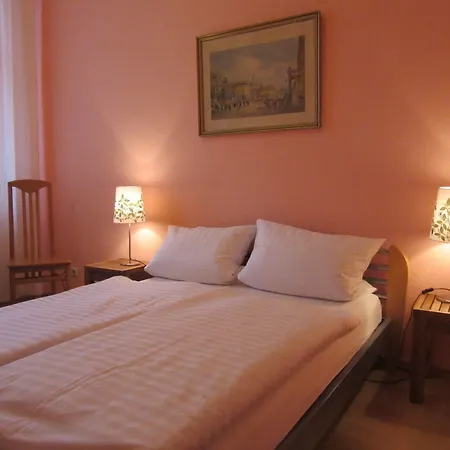 Hotel-pension Charlottenburg *