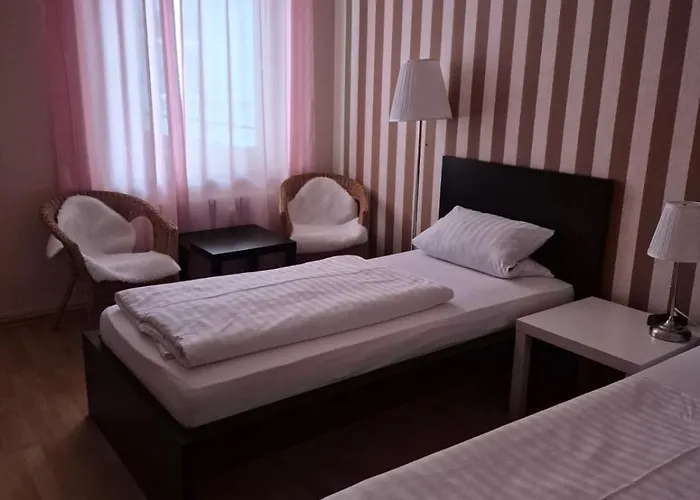 Hotel-pension Charlottenburg بيت ضيافة *