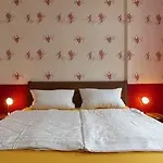 Hotel-pension Charlottenburg 게스트하우스