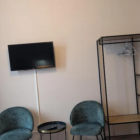 Hotel-pension Charlottenburg 게스트하우스 *